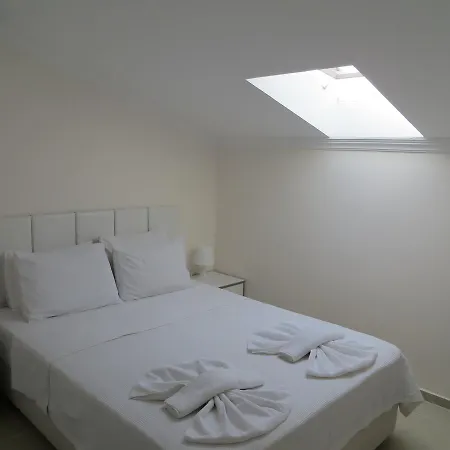 Stella * Φετιγιέ